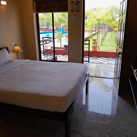 Bed and Breakfast De Rush Farm Maem Екстер'єр фото